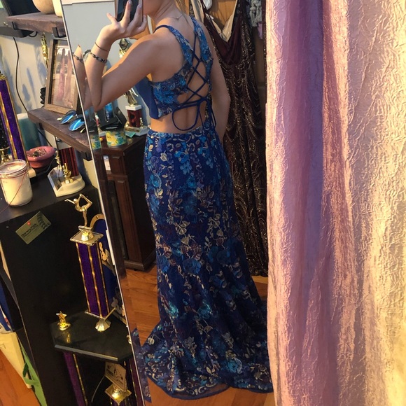 Size 0 prom dress - Picture 2 of 4